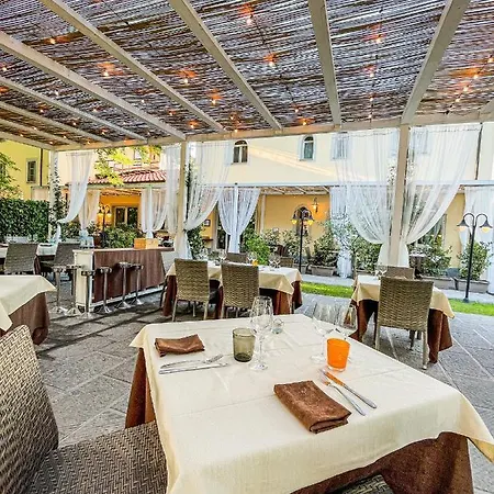 Otel Hambros - Il Parco In Banchieri