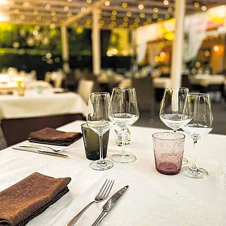 Hambros - Il Parco In Banchieri 4* Лукка